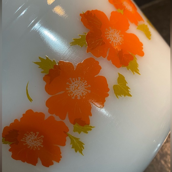 Federal 8” Orange Flowers milkglass mixing bowl - Picture 5 of 5